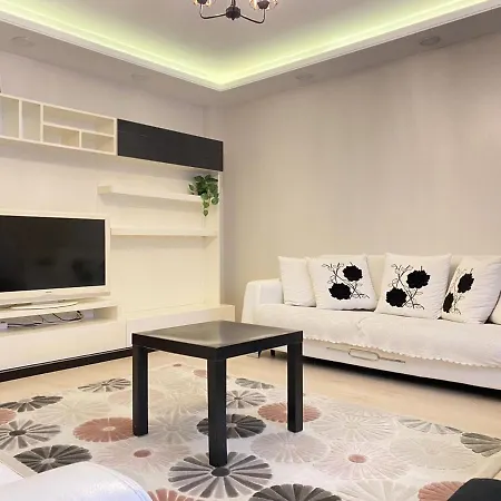 Spacious And Modern Flat In Kagithane