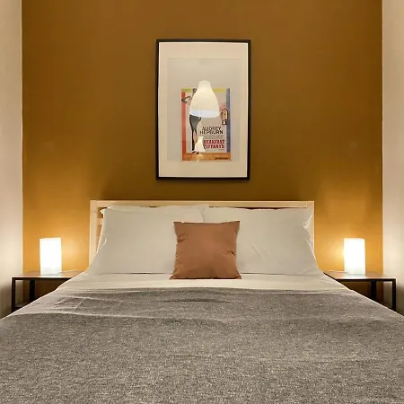 Spacious And Modern Flat In Kagithane *
