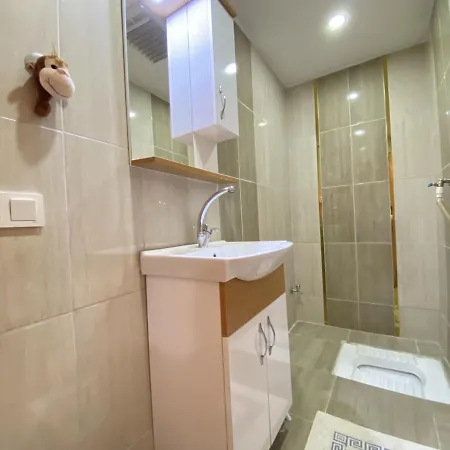 Spacious And Modern Flat In Kagithane